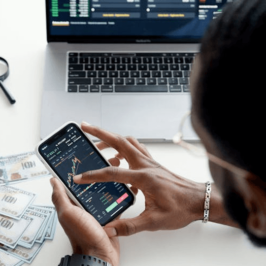 Redmont Valnex crypto investment experts team